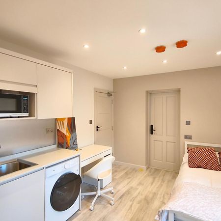Morden Stratford Studio 1 Londres Exterior foto